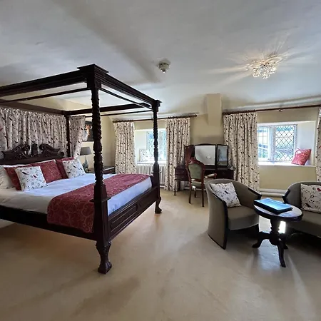 Moresby Hall Country House 4*