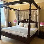 Moresby Hall Hotel 4*